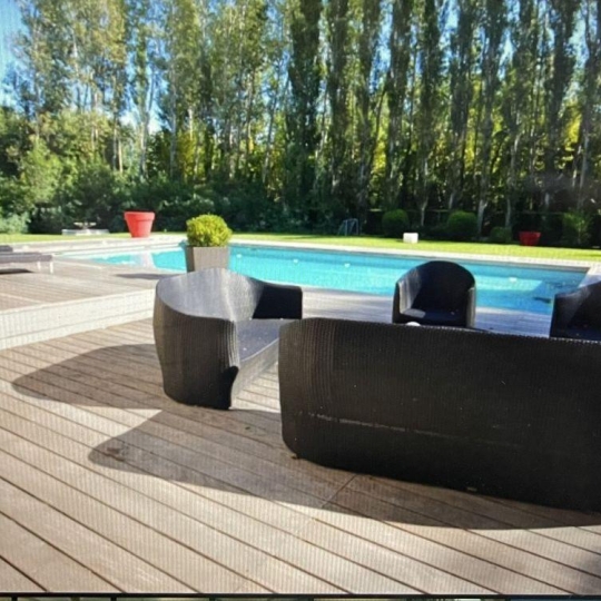  Annonces SALONDEPROVENCE : Domaines / Propriétés | SALON-DE-PROVENCE (13300) | 450 m2 | 1 860 000 &euro; 