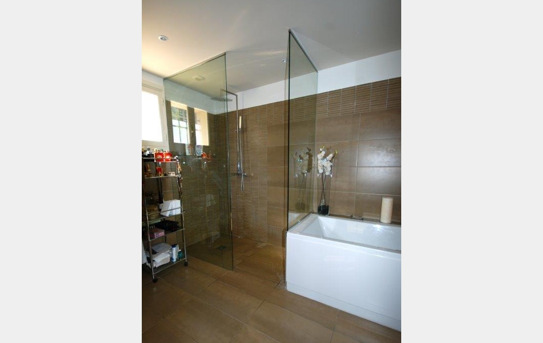 Annonces SALONDEPROVENCE : Domaines / Propriétés | SALON-DE-PROVENCE (13300) | 450 m2 | 1 860 000 &euro; 