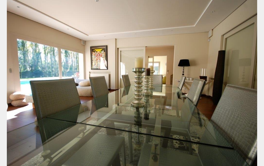 Annonces SALONDEPROVENCE : Domaines / Propriétés | SALON-DE-PROVENCE (13300) | 450 m2 | 1 860 000 &euro; 